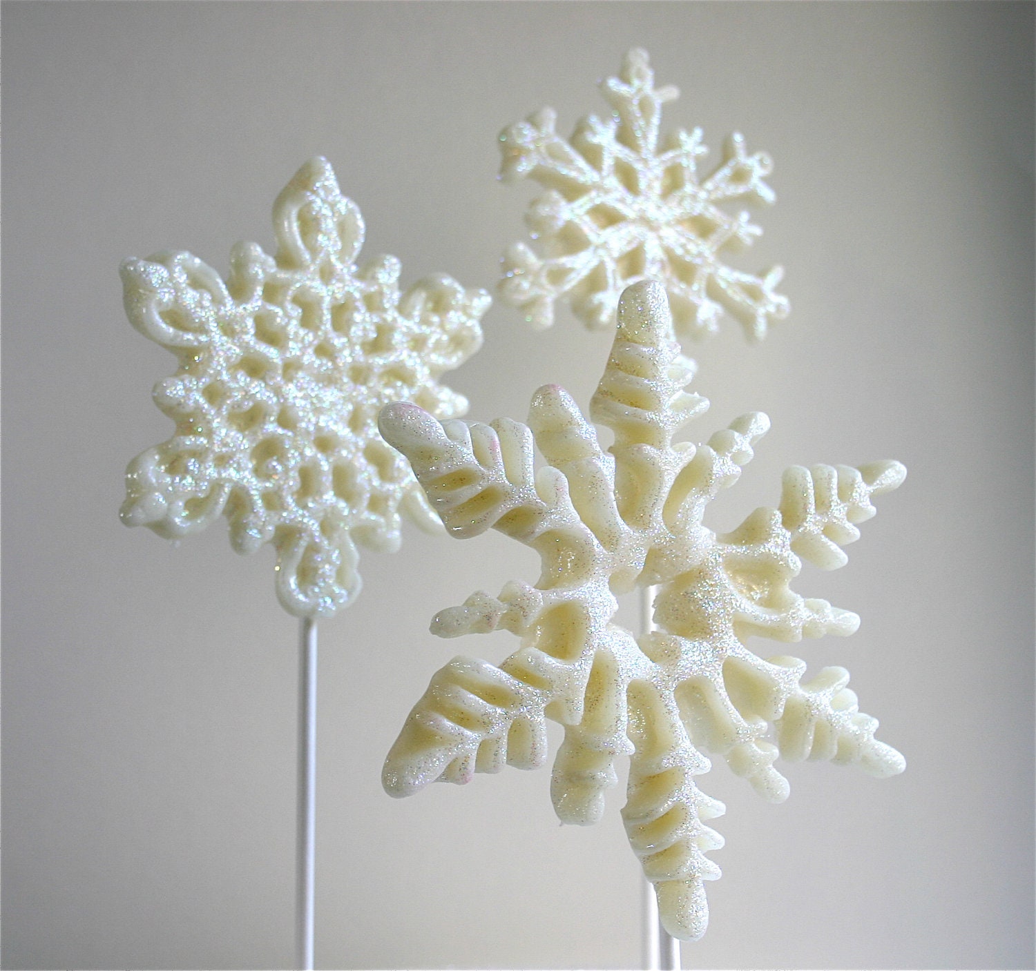 Snowflake Lollipops -3 sizes / 45 pieces- weddings, favors, escort accompaniment / Featured -Martha Stewart Weddings