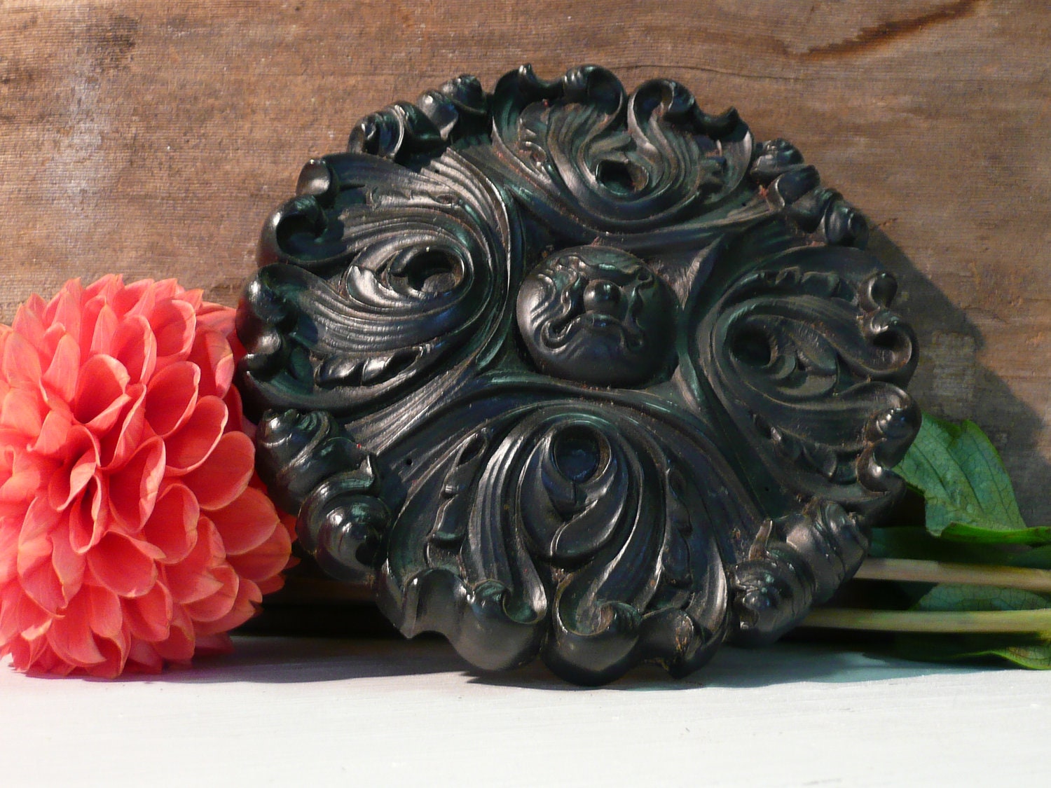 Vintage Resin Rosette