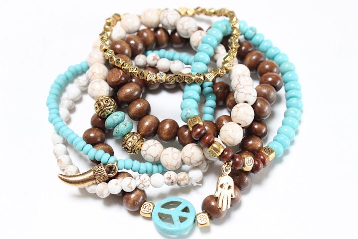 BOHEMIAN DREAMER-Set of 7 Stretch stackable beaded bracelets in White,Turquoise and brown wooden beads/Boho chic/Hippie/made to order