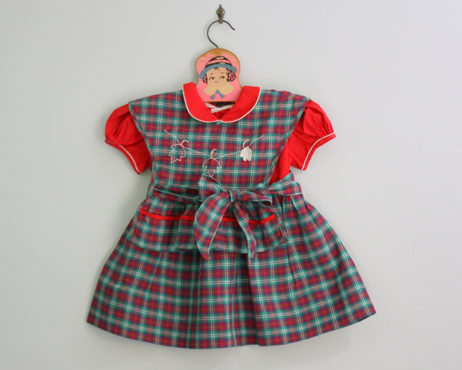 1950s toddler dress / 50s girls dress / plaid dress pinafore