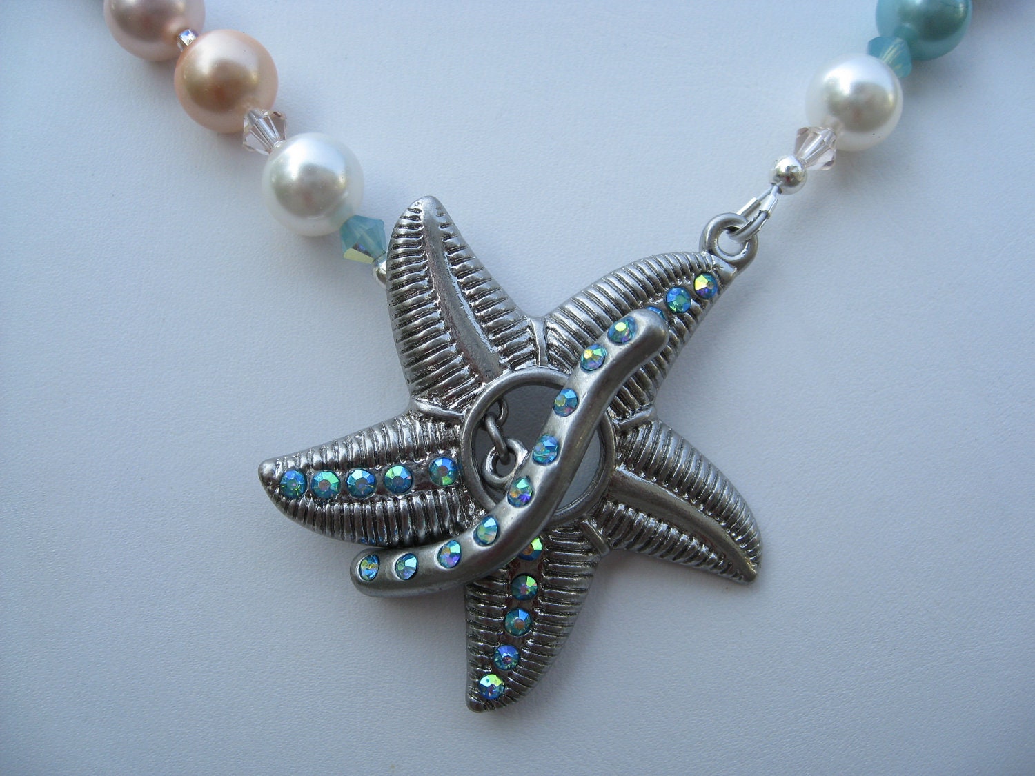 Shell Pearl charm necklace