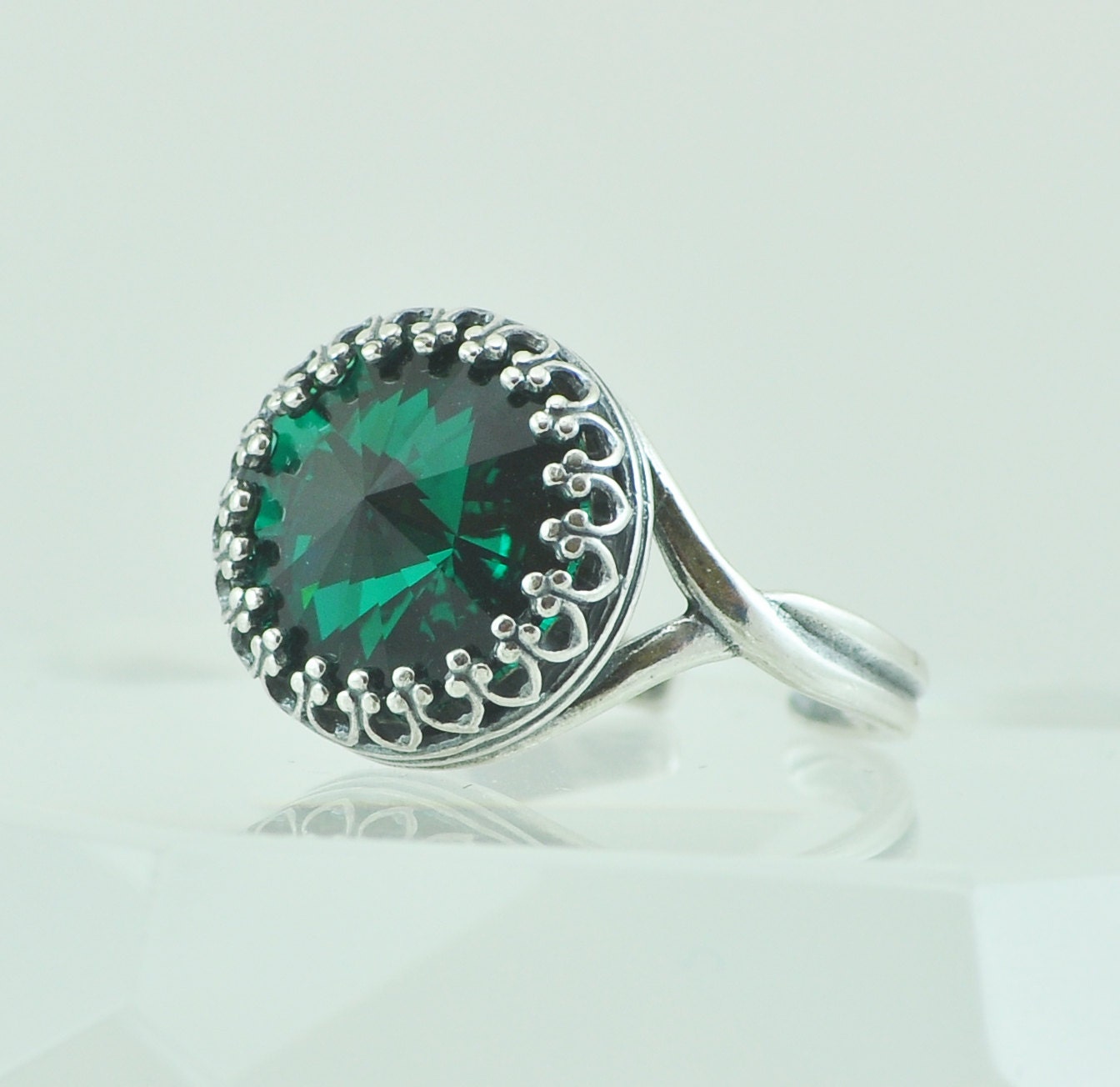 Victorian Style Swarovski Crystal Ring, Silver, Round Setting, Cocktail Ring, Adjustable Sizes 6 - 9, Emerald Green, May Birthstone