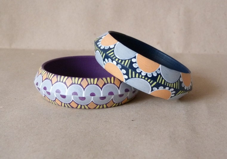 NEW  The cool pair handpainted wooden bracelet - set of 2