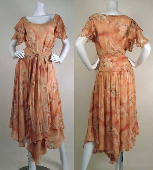 Vintage 70s Pale Peach Fluttery Silk Floral Print Dress