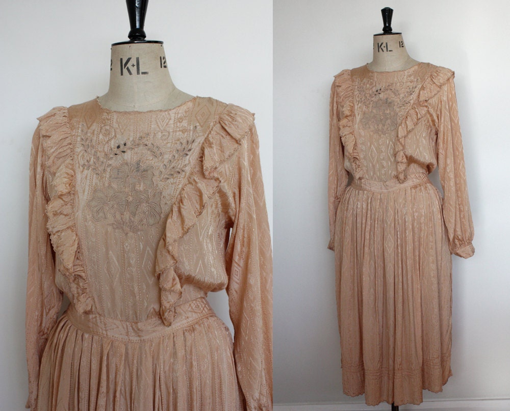 Vintage 1970s 80s  Peach Embroidered Dress Size 14