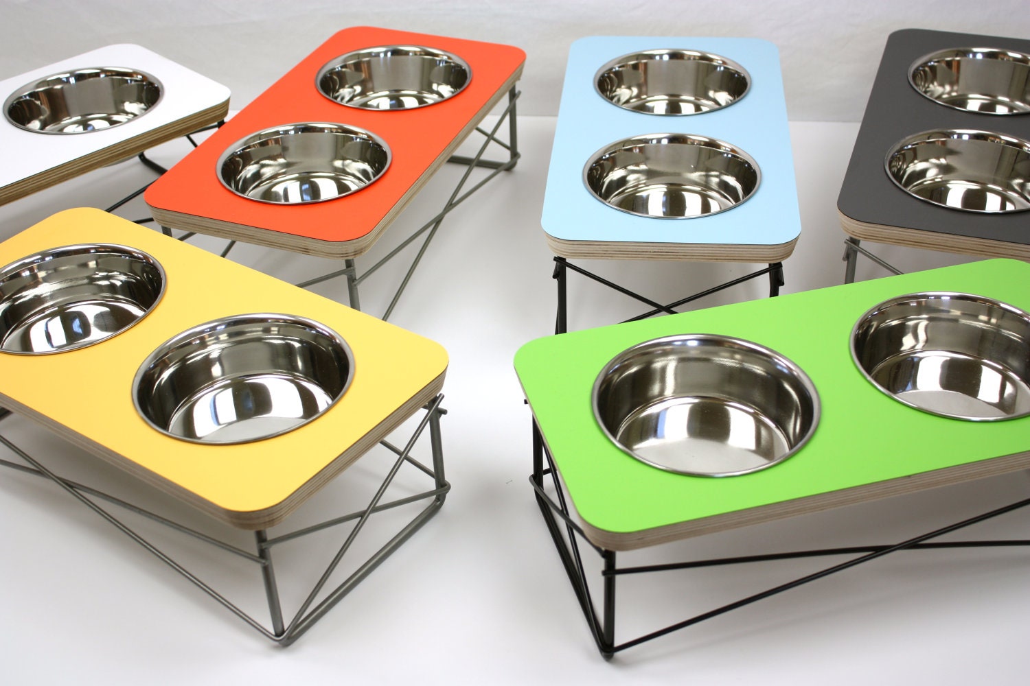 Dog Cat Pet Food and Water Feeder / Bowl Holder - Elevated