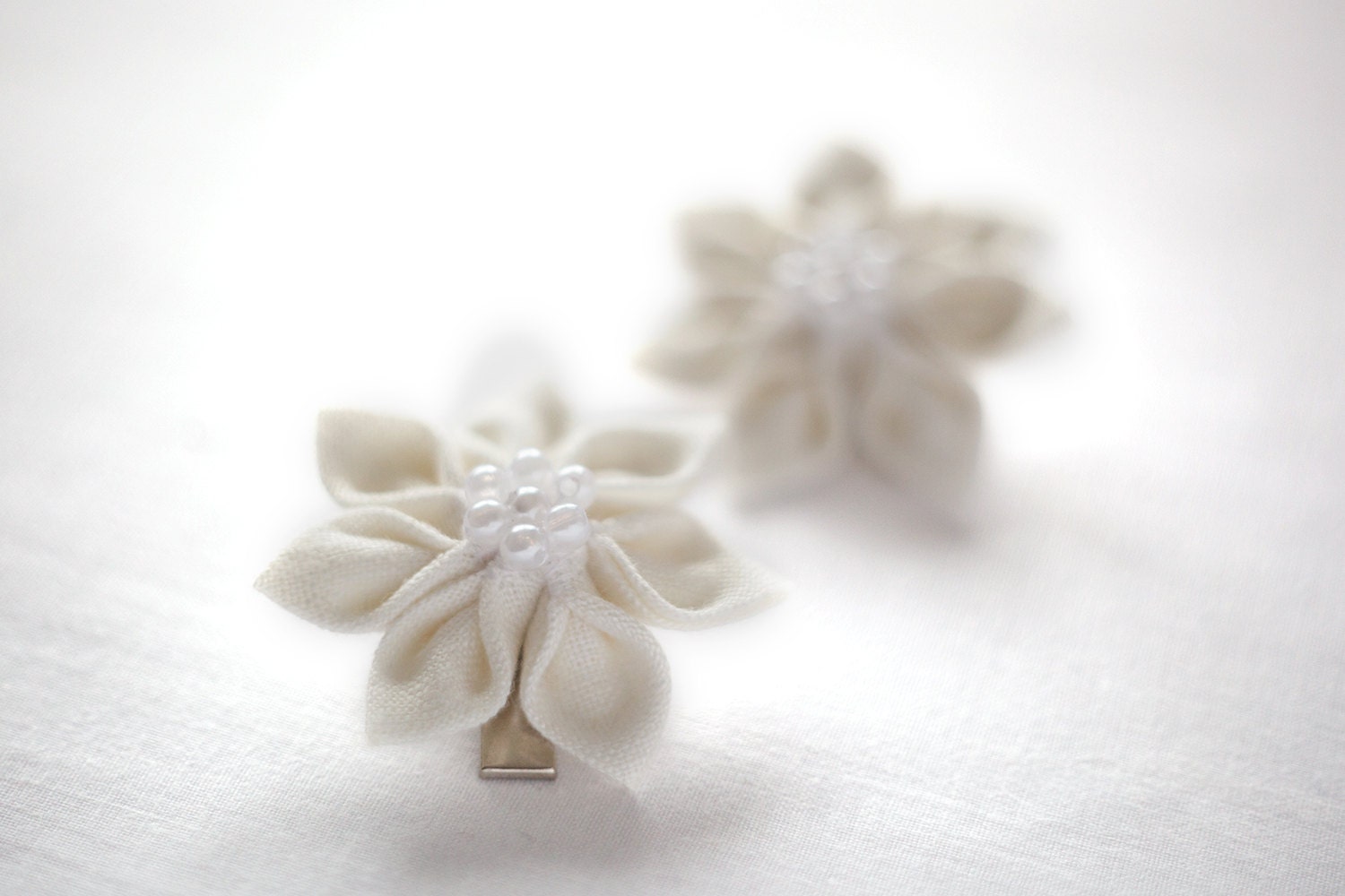 Girls hair clips - Ivory  Flower girl hair clippies - Toddler hair accessories