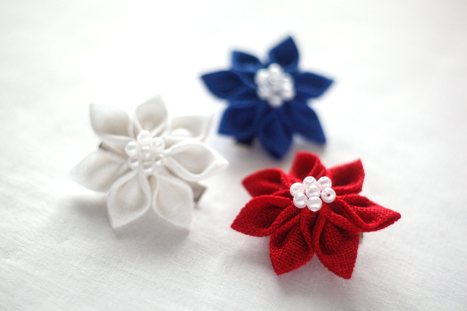 Set of 3 girl hair clips - 3 girl hair clippies in white, red, blue colors