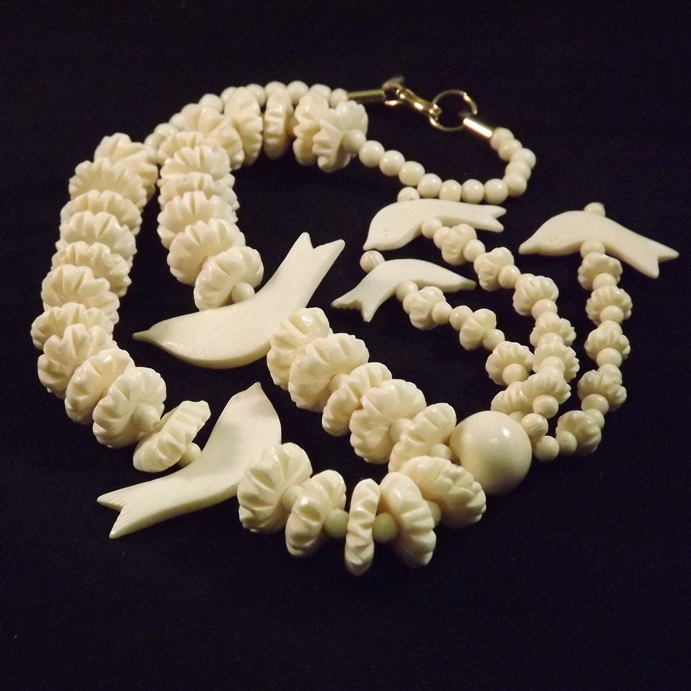 VIntage Bone Necklace Tribal 1970s Carved Birds