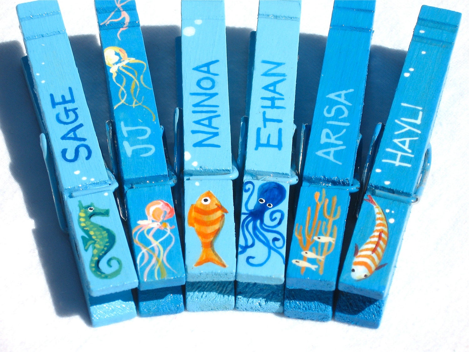 OCEAN PARTY FAVORS (6) hand painted magnetic clothespins