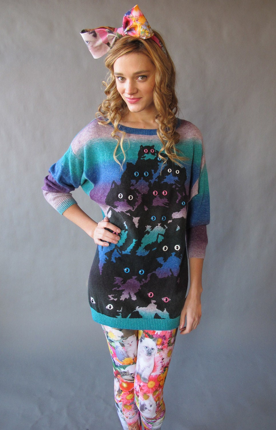 Oversize Purple Fade Kitty Sweater XS