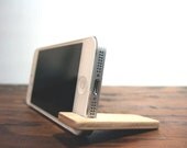 iPhone 5 stand. cherry wood with charcoal.