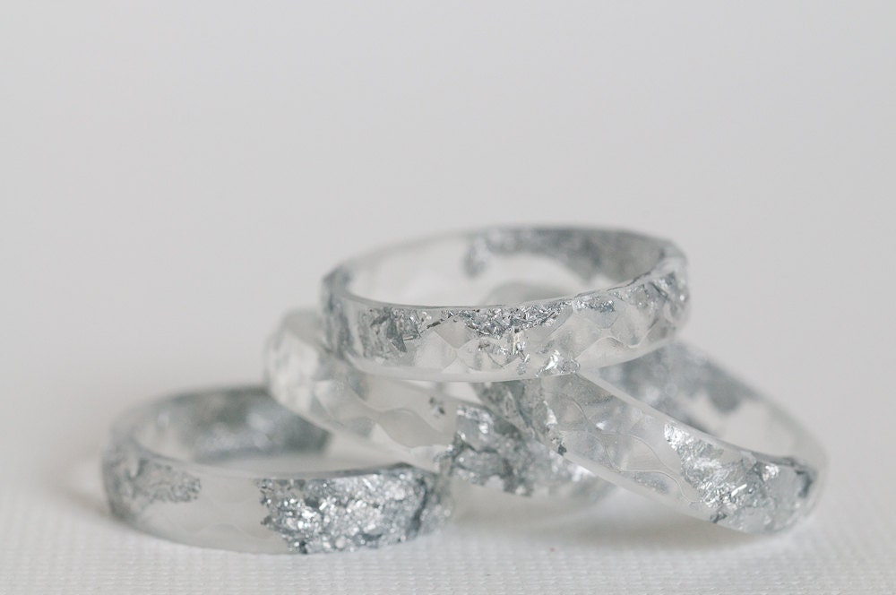 thin multifaceted eco resin ring - clear with silver flakes - size 7.5