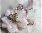 Latte And Blush Pink Romantic Flower Hair Clip - Bridal Wedding Weddings Bride - Champagne Cream Gold Peach - Vintage Style - Winter