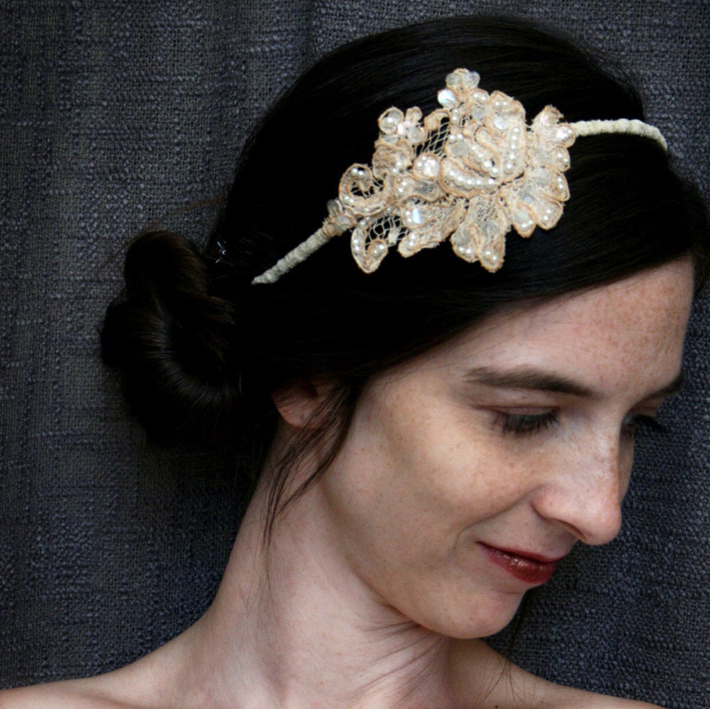 bridal lace headband -HEIRLOOM ROSE- (vintage ecru)