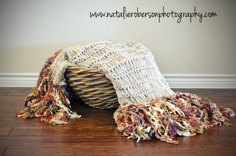 Throw Blanket Fringe Decor. Multicolor Cozy Afghan for Sisters, Siblings, Friends, Sisterhood