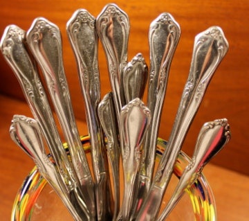 Popular items for oneida flatware on Etsy
