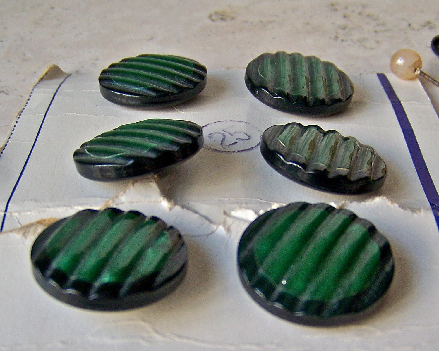Vintage Green Glass Buttons La Mode