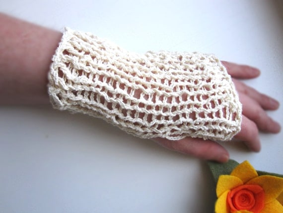 Handknit Fingerless Gloves in Organic Cotton for Summer "Tendresse" DoucesLaines in Europe