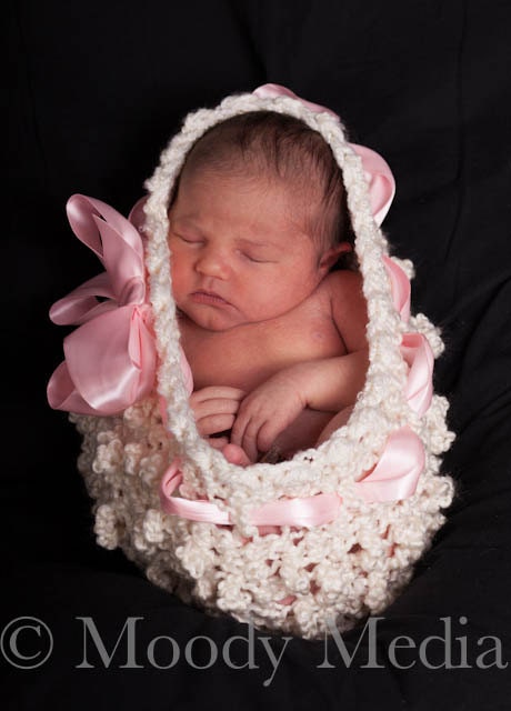 Bubbles Newborn Bowl Photography Prop Crochet Pattern (582)