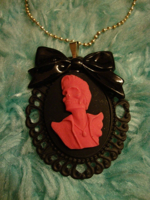 Zombie Elvis Cameo Necklace