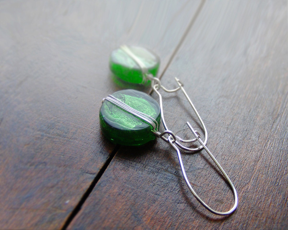 Emerald green earrings, murano glass earrings, summer fashion, green disc earrings