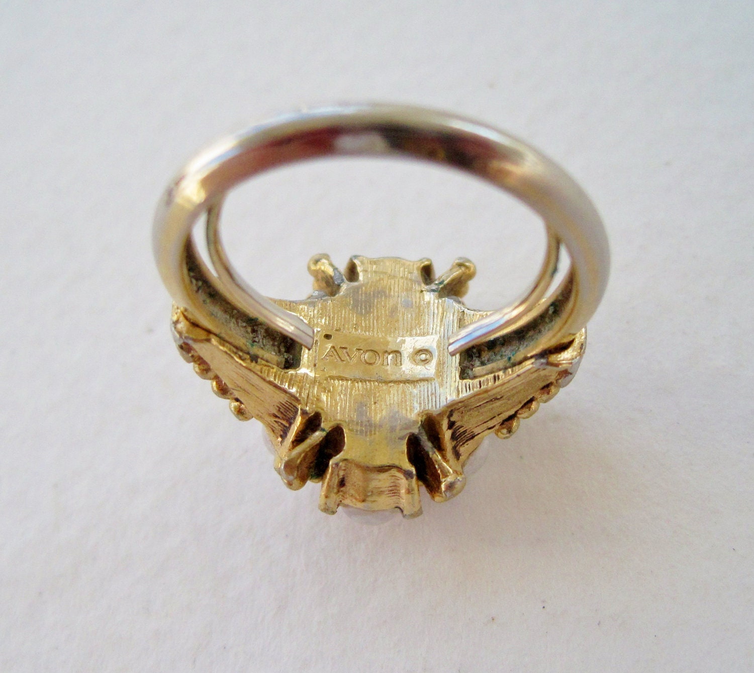 Vintage 1973 Traditional Regency Signed Avon Roseglow Goldtone Gold Tone Faux Pearl Ruby Red Rhinestone Adjustable 5 to 6 Ring