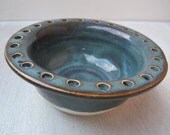 HandmadeEarring Bowl // Ceramic Earring Organizer // Jewelry Display // Pottery for Your Home