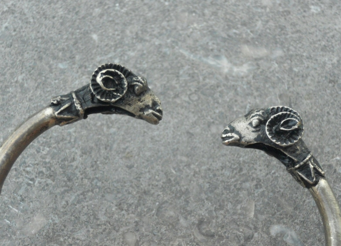 vintage SILVER ram head BANGLE with hinge closure