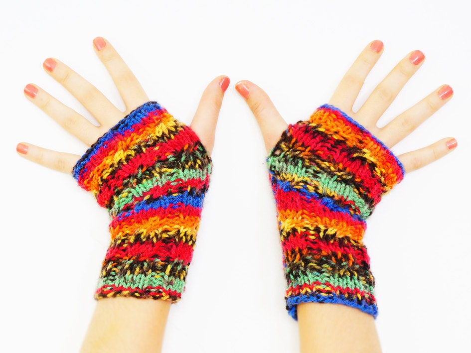 FINGERLESS // Handmade Colorful Fingerless Gloves - Sudrishta