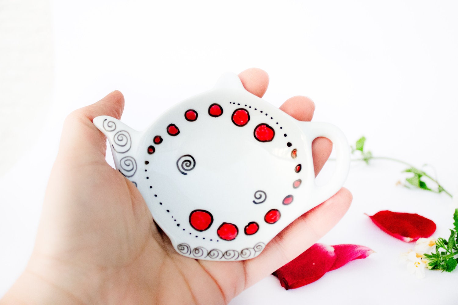 Teapot tea bag holder -  Red Dots