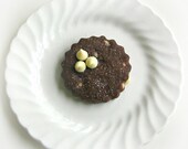 Shortbread Cookies Gift Tin - Dark Chocolate Shortbread with White Chocolate Chips 1 Dozen