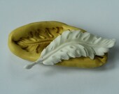 Feather silicone mold for cake decorating, chocolate, hard candy, polymer clay, resin, wax, soap, silicone mould