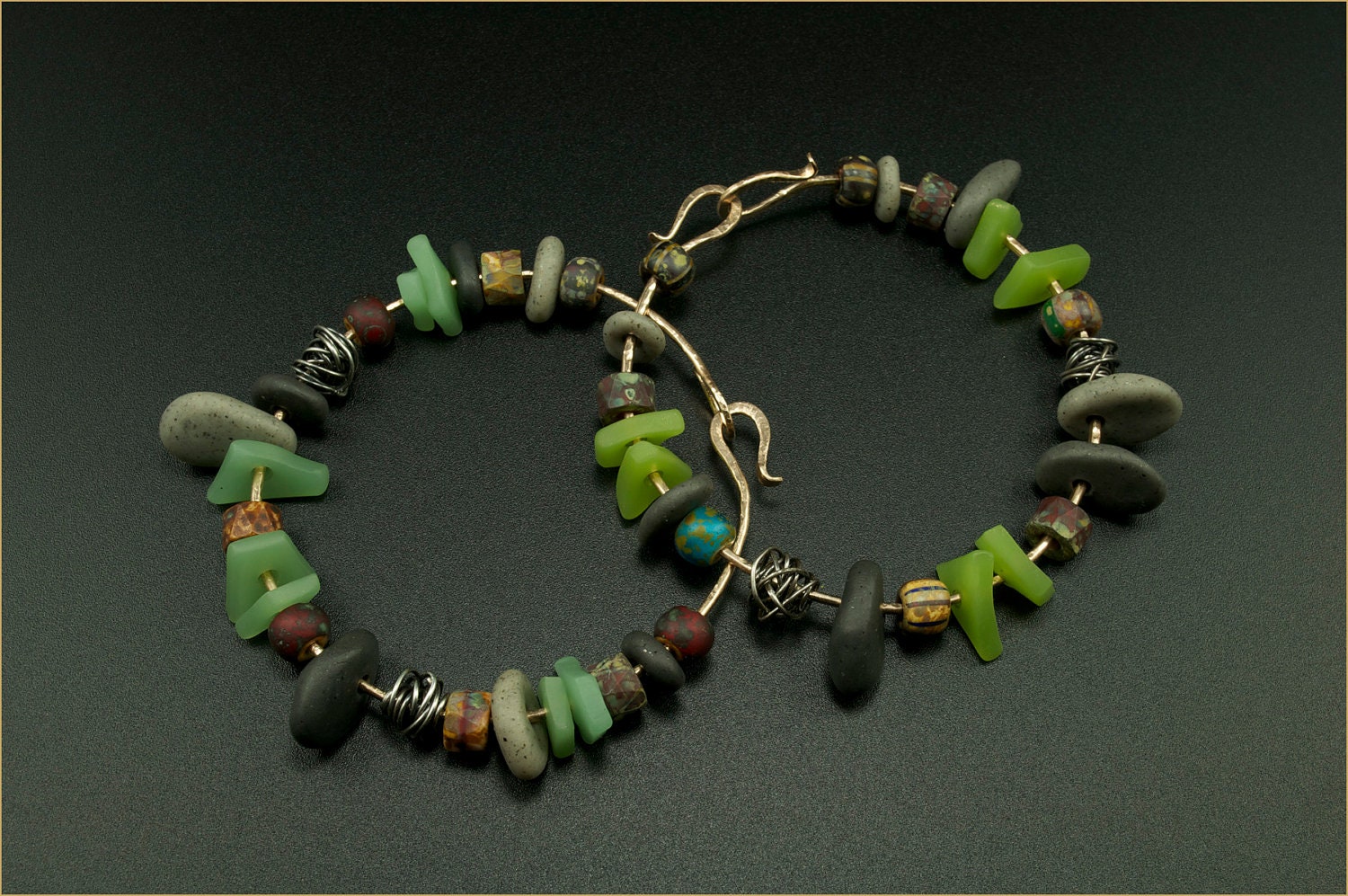 The "Faux Beach Glass and River Pebble Bangle" Jewelry Kit
