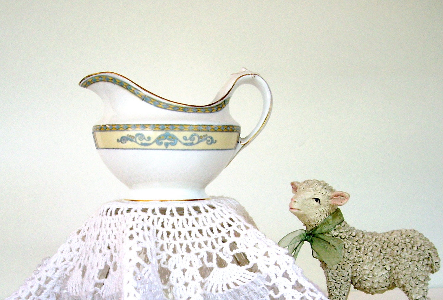 Royal Vitreous vintage creamer 1940s