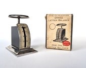Vintage Letter Scales Spring Balance Made in England Boxed