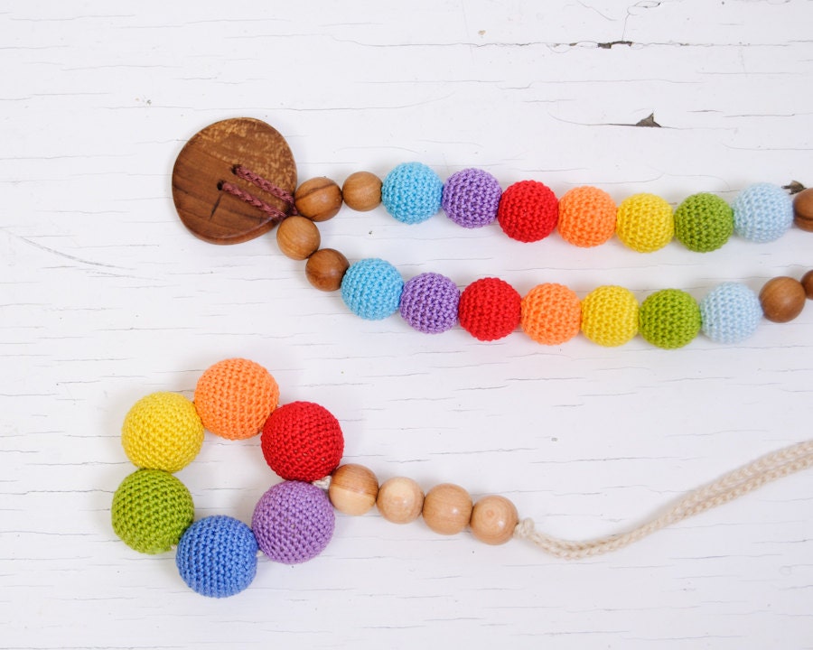 Long-Tailed Round Wooden Teething Ring - Rainbow Baby Toy - KangarooCare