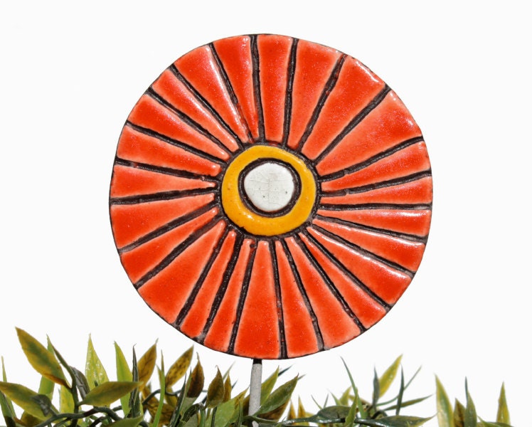 circle garden decor - large - ceramic garden art - textured lawn ornament - fun gift - window box decoration - large 'love bubble' d2