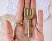 italian vintage cat key - No. 79