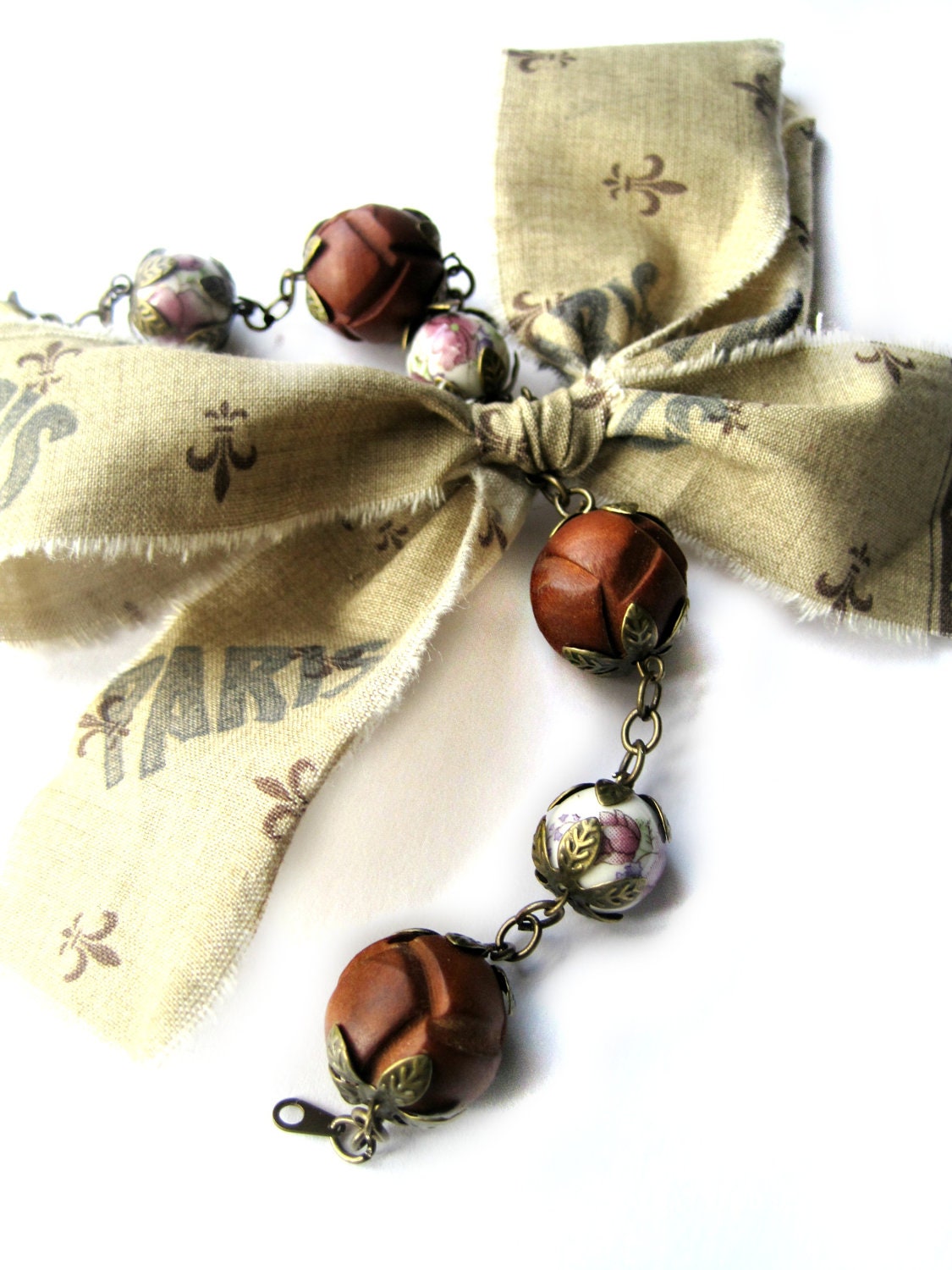 Shabby chic bracelet - porcelain beads, big bow, wood beads - Brown, linen, Cream, purple - Bow bracelet, soft, Paris, Fleur de Lys - 2fillesdunord