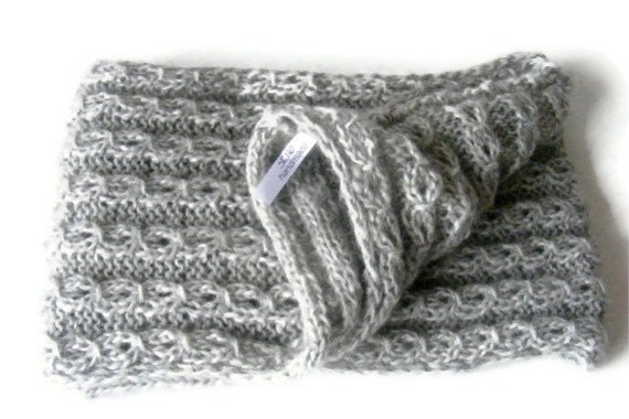 infinity Scarf. hand crocheted women scarf, loop scarves,gray cowl, circle scarf ,fashion accsessory ,gift ideas, fall winter, long scarf