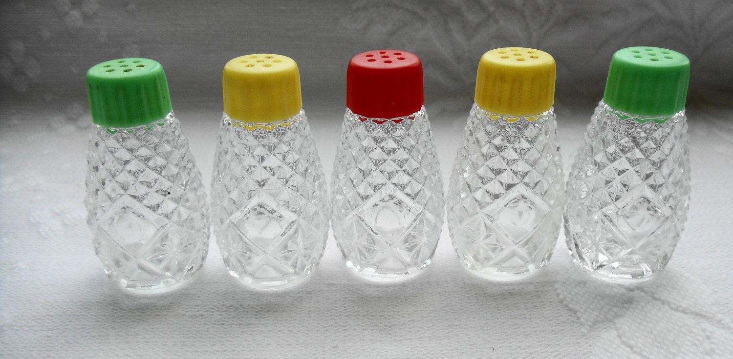 VINTAGE Cut Glass Salt/Pepper Shakers With Pretty Colored Lids Set Of 5