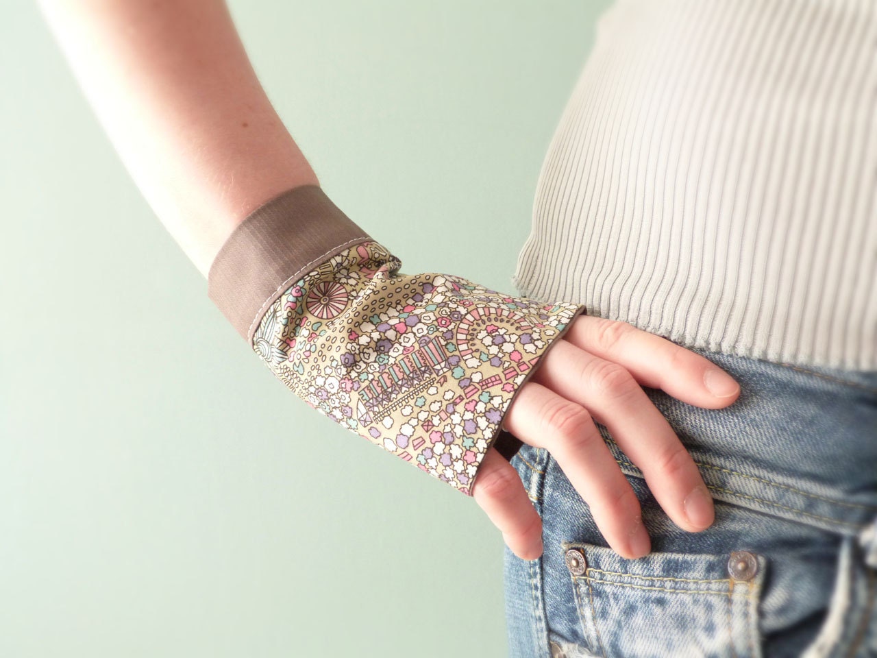 Taupe liberty Fingerless gloves Autumn fashion OOAK by Jye, Hand-made in France