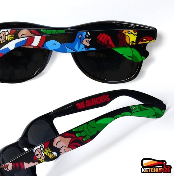 Sunglasses - Custom Wayfarer style sunglasses The Avengers comic unique hand painted - Captain America - Thor - Hulk - Iron Man