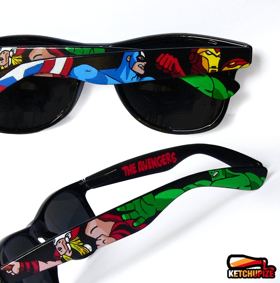 Sunglasses - Custom Wayfarer style sunglasses The Avengers comic unique hand painted - Captain America - Thor - Hulk - Iron Man