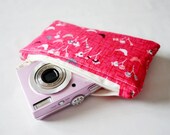 Padded camera pouch: Abstract birds and flowers in pink and grey.