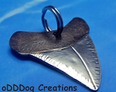 custom dog tag : moondoggi - MANO - the shark