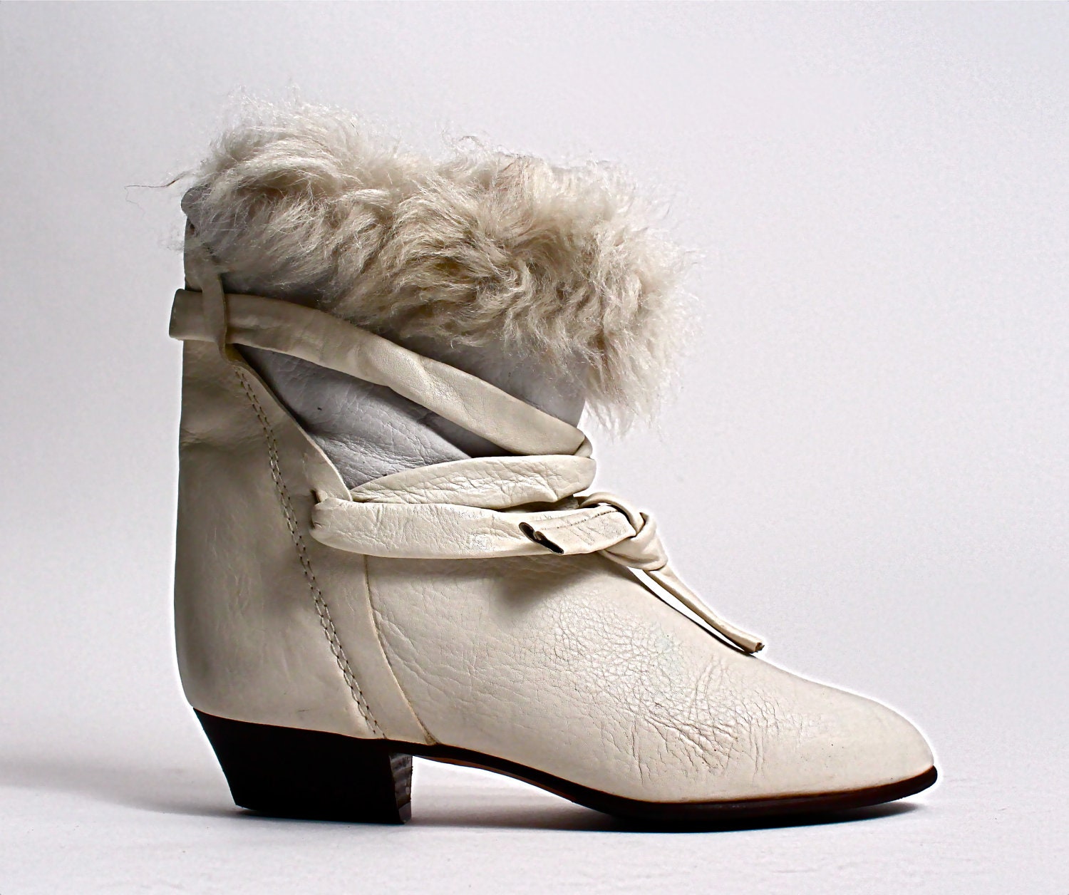 1970s-80s Gorgeous Avant Garde LEATHER & FuR Cream Harness Tall Ankle Boots / Slouchy Strappy Bootie / Sz. 8 / 7.5 / 7 // euro 38