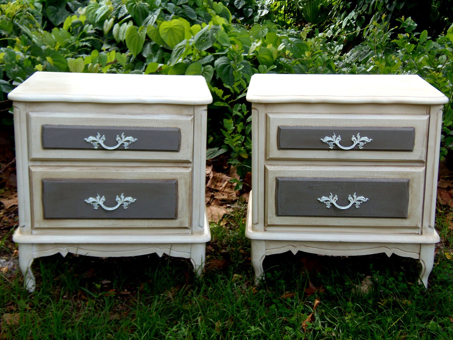 Vintage Set Nightstands French Country Nightstands Paris Apartment End Tables Country Curvy Cottage Shabby Chic Nightstands Design Du'Jour