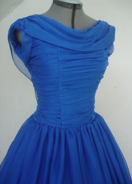 A sexy chiffon 50s dress in peacock chiffon Laced back Customize